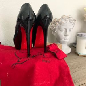 Christian Louboutin Black BIANCA  Patent leather.